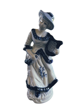 Porzellanfigur „Dame mit Lyra“ – Drache Design, handgemalt