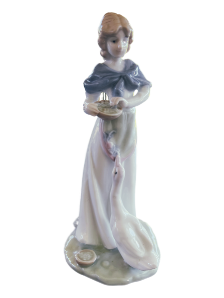 Mädchen mit Gans – Porzellanfigur von DRACHE